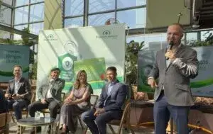 Banco Azteca frena el ciberfraude mediante Protección de Riesgos Digitales